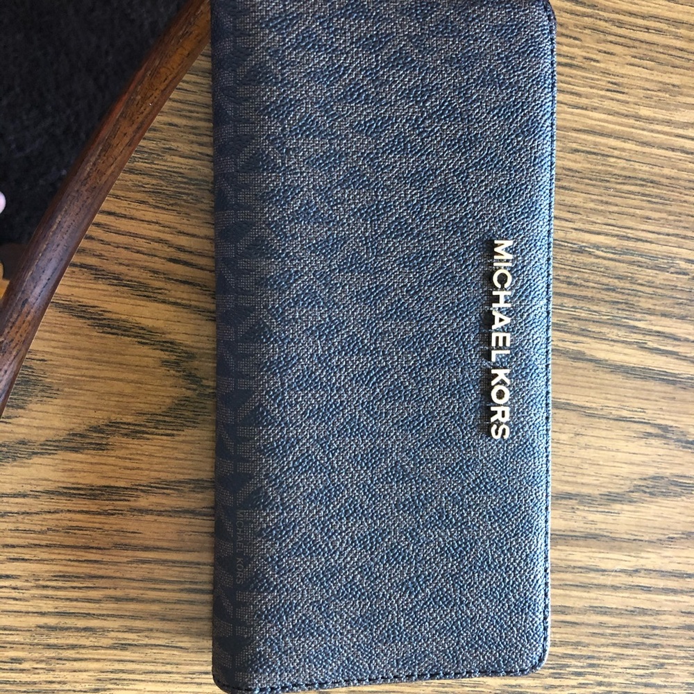 Michael Kors Signature Brown Wallet